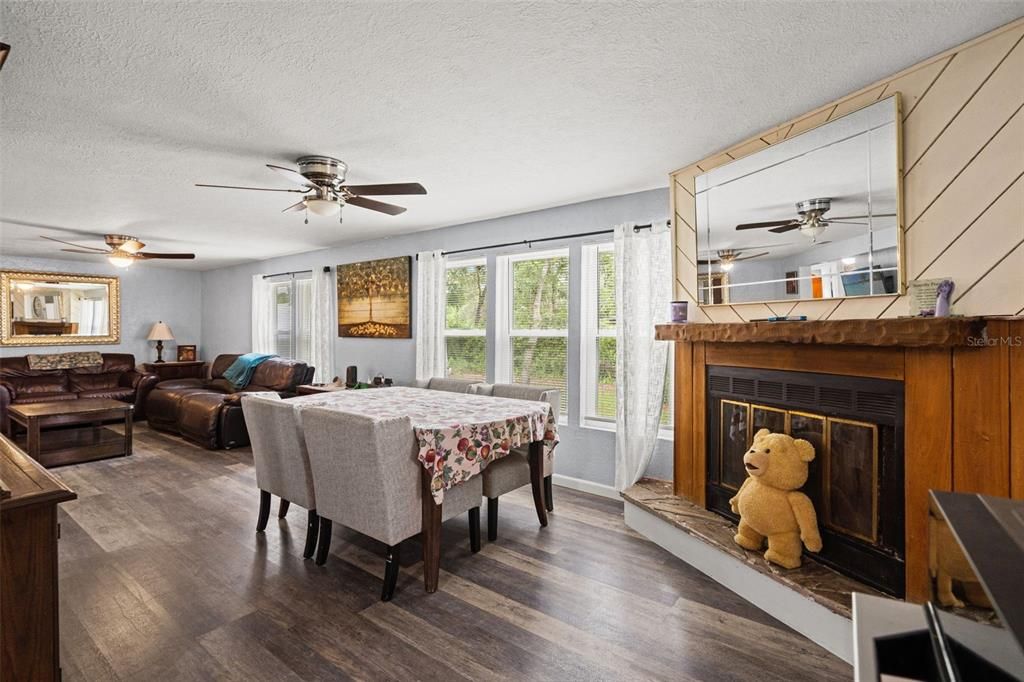 For Sale: $209,900 (3 beds, 2 baths, 1536 Square Feet)
