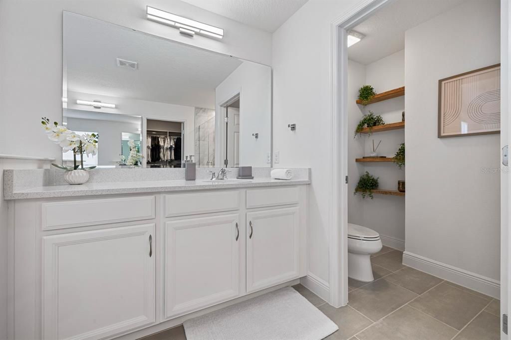 En Venta: $827,000 (6 camas, 4 baños, 3988 Pies cuadrados)