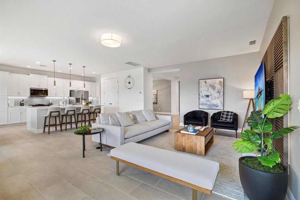 En Venta: $827,000 (6 camas, 4 baños, 3988 Pies cuadrados)