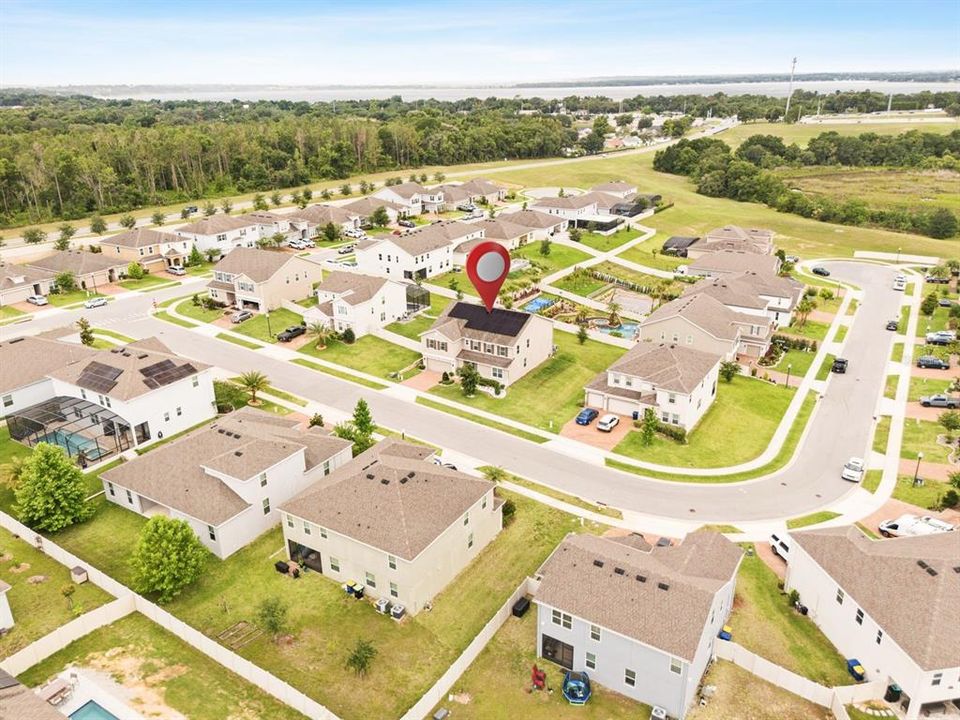 En Venta: $827,000 (6 camas, 4 baños, 3988 Pies cuadrados)