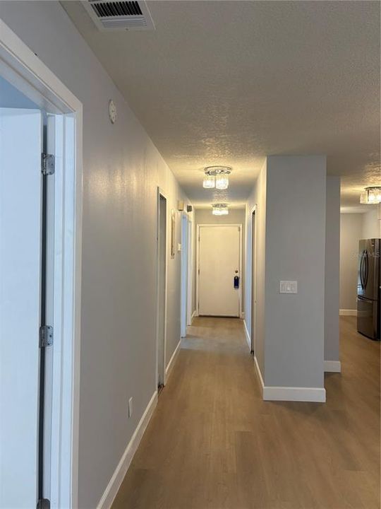 For Sale: $244,000 (2 beds, 2 baths, 1068 Square Feet)