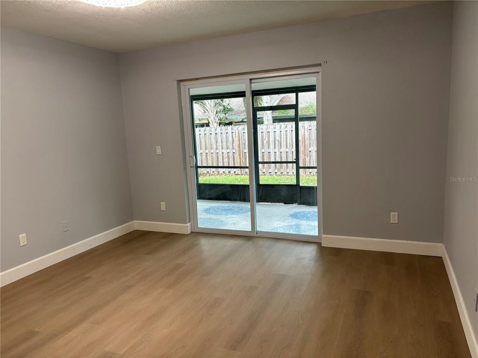For Sale: $244,000 (2 beds, 2 baths, 1068 Square Feet)