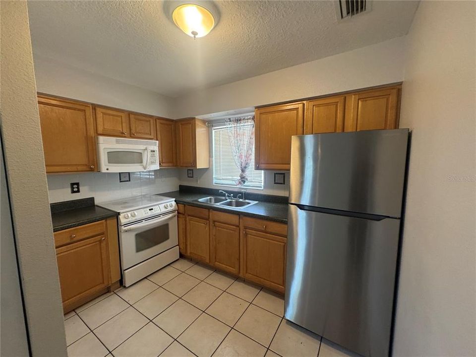 В аренду: $1,750 (2 спален, 2 ванн, 1034 Квадратных фут)