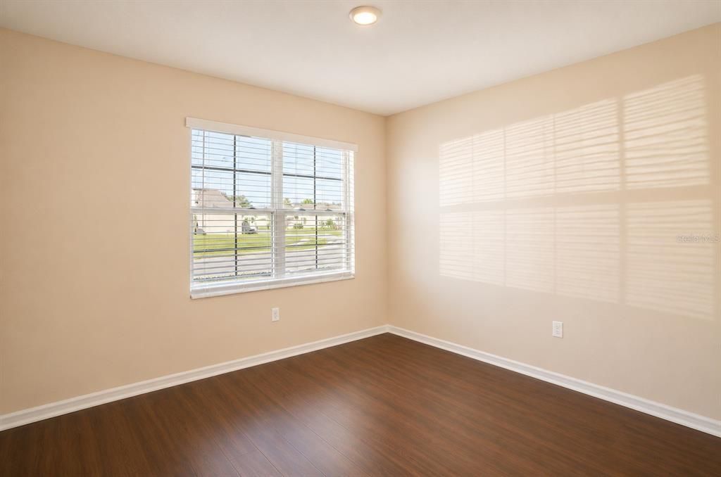 For Rent: $1,899 (3 beds, 2 baths, 1761 Square Feet)