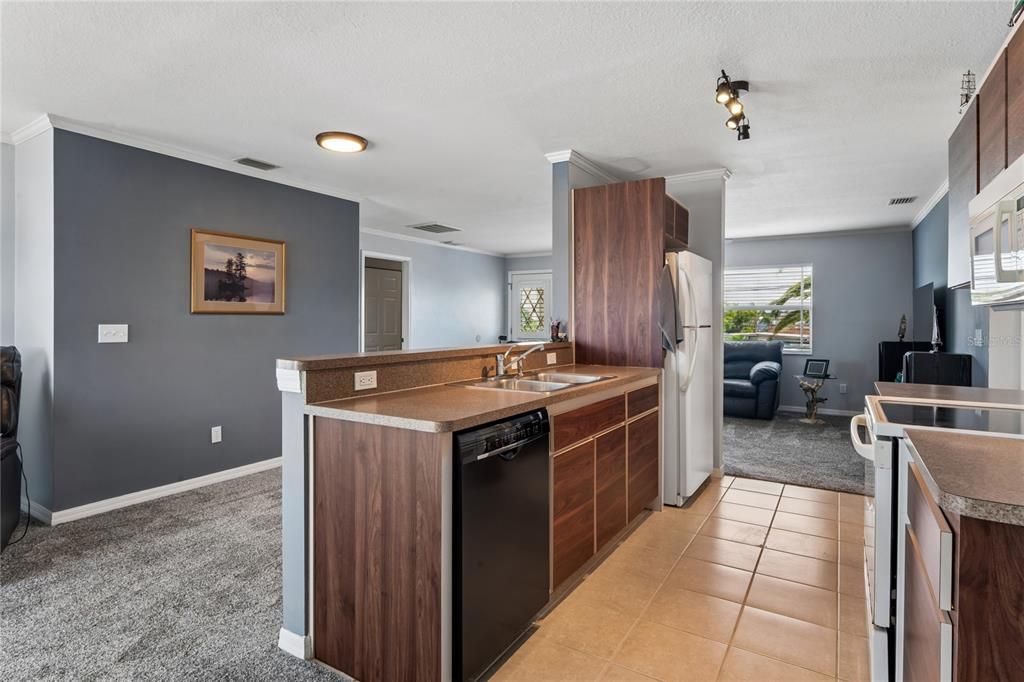En Venta: $415,000 (2 camas, 2 baños, 1171 Pies cuadrados)