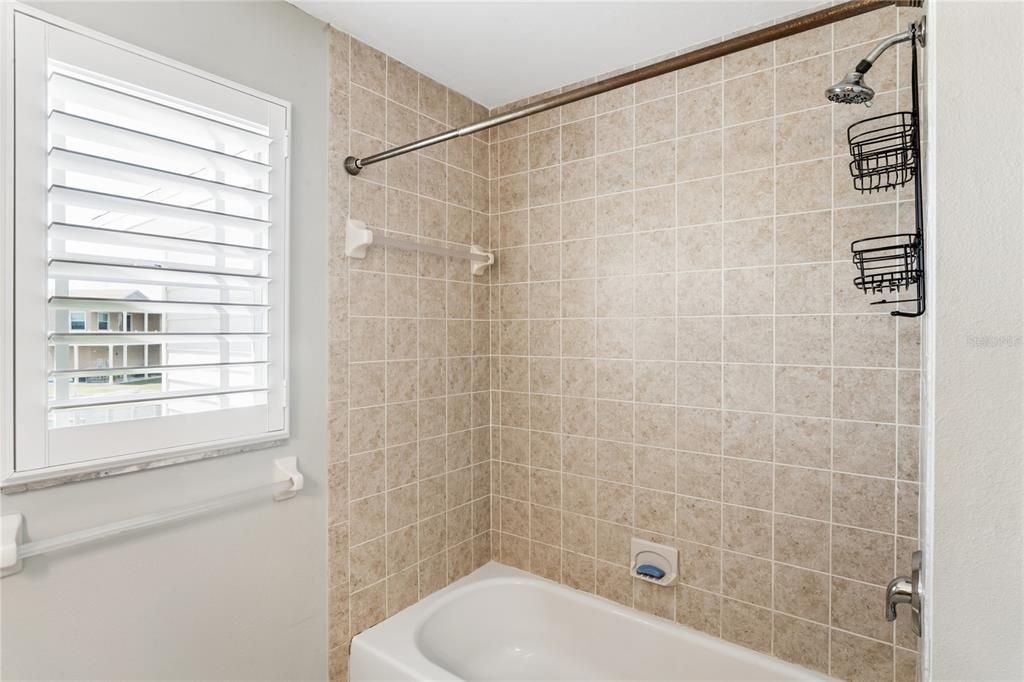 En Venta: $415,000 (2 camas, 2 baños, 1171 Pies cuadrados)