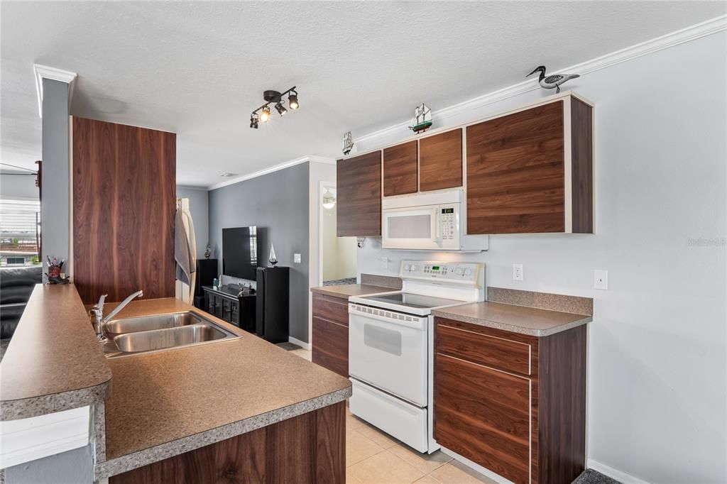 En Venta: $415,000 (2 camas, 2 baños, 1171 Pies cuadrados)