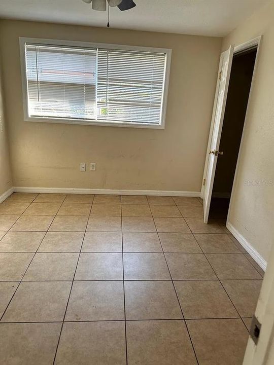 For Sale: $285,000 (4 beds, 2 baths, 1450 Square Feet)