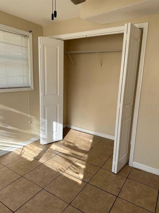 For Sale: $285,000 (4 beds, 2 baths, 1450 Square Feet)