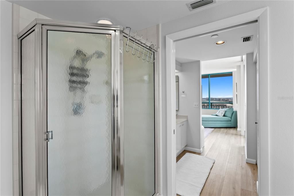 For Rent: $4,500 (2 beds, 2 baths, 1579 Square Feet)