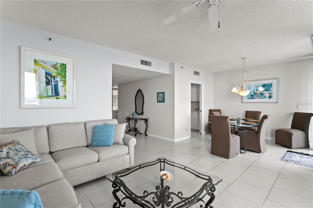For Rent: $4,500 (2 beds, 2 baths, 1579 Square Feet)