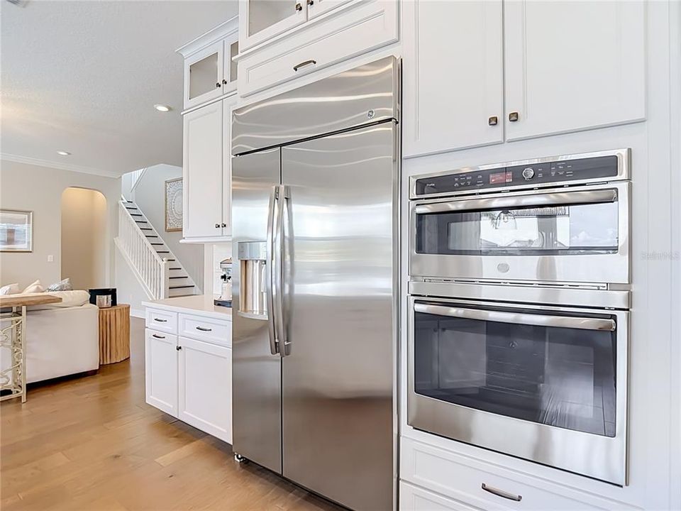 En Venta: $1,299,900 (4 camas, 3 baños, 3291 Pies cuadrados)