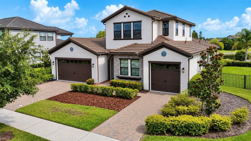 En Venta: $1,299,900 (4 camas, 3 baños, 3291 Pies cuadrados)