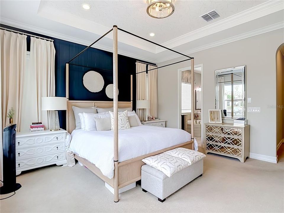 En Venta: $1,299,900 (4 camas, 3 baños, 3291 Pies cuadrados)
