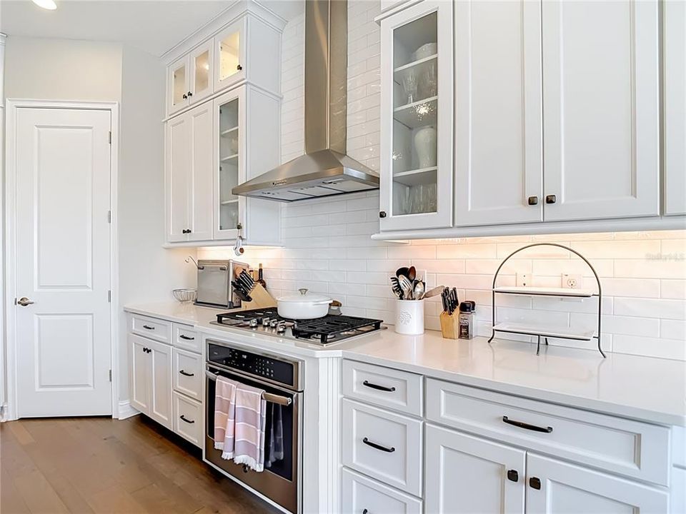En Venta: $1,299,900 (4 camas, 3 baños, 3291 Pies cuadrados)
