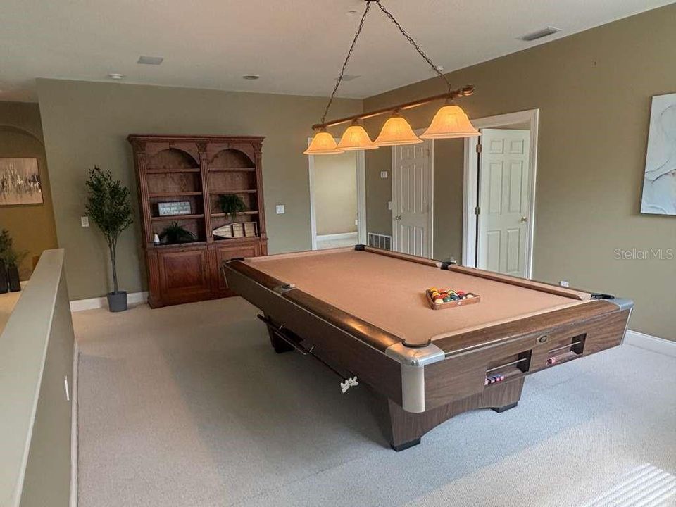 For Sale: $449,000 (4 beds, 2 baths, 2752 Square Feet)