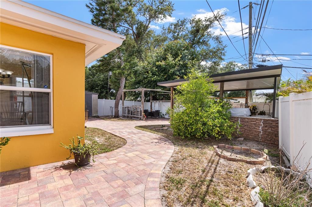 En Venta: $360,000 (2 camas, 2 baños, 996 Pies cuadrados)