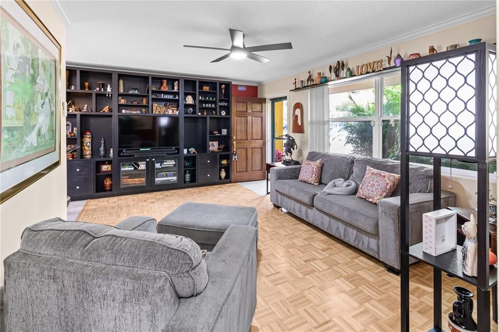 En Venta: $360,000 (2 camas, 2 baños, 996 Pies cuadrados)