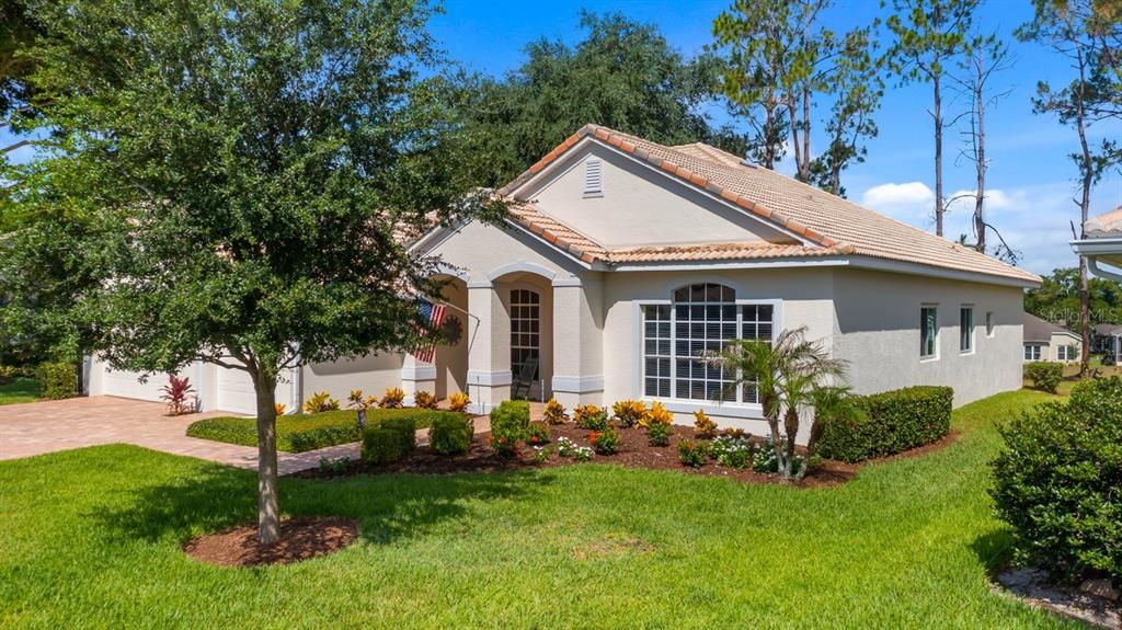 En Venta: $519,000 (3 camas, 2 baños, 2722 Pies cuadrados)
