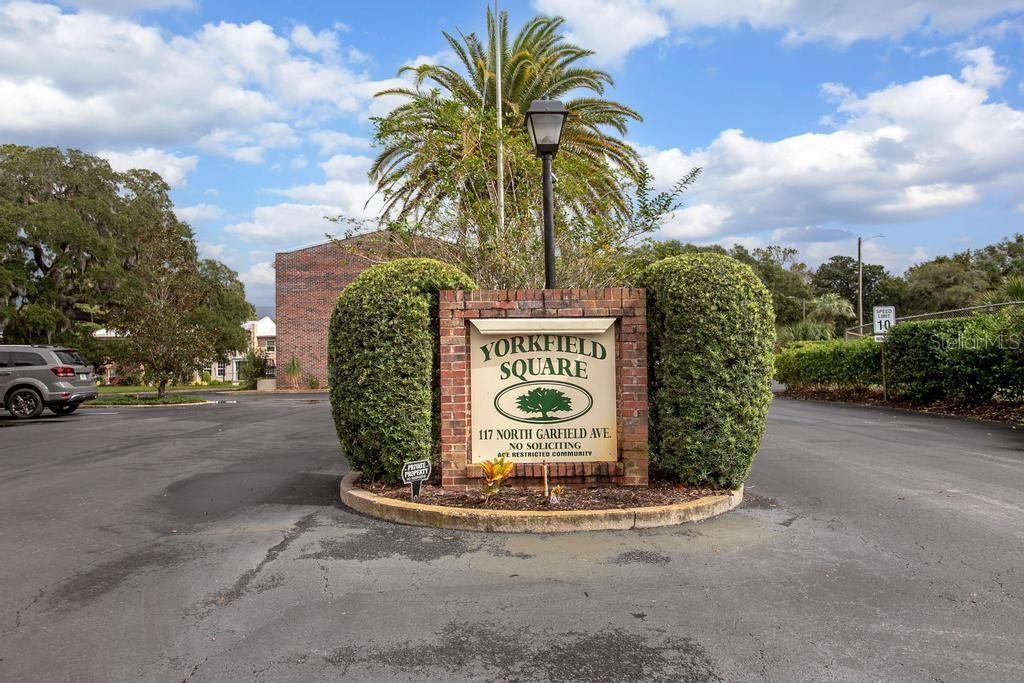 For Sale: $237,000 (2 beds, 2 baths, 1360 Square Feet)