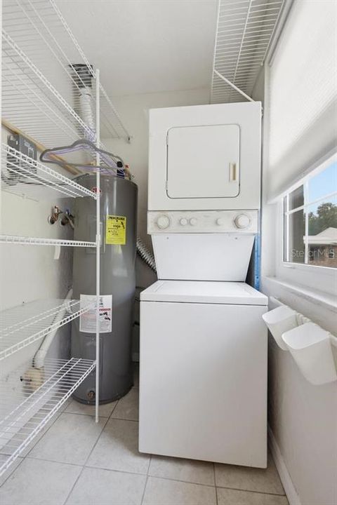For Sale: $237,000 (2 beds, 2 baths, 1360 Square Feet)