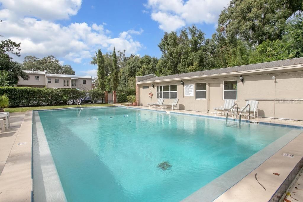 For Sale: $237,000 (2 beds, 2 baths, 1360 Square Feet)