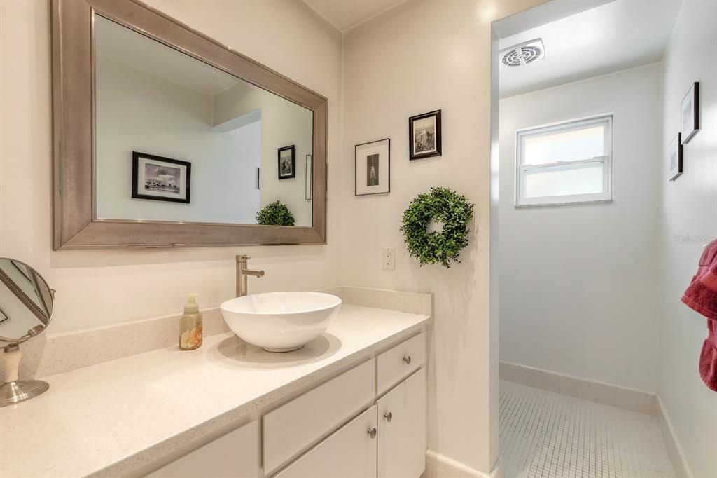 For Sale: $525,000 (2 beds, 2 baths, 1649 Square Feet)