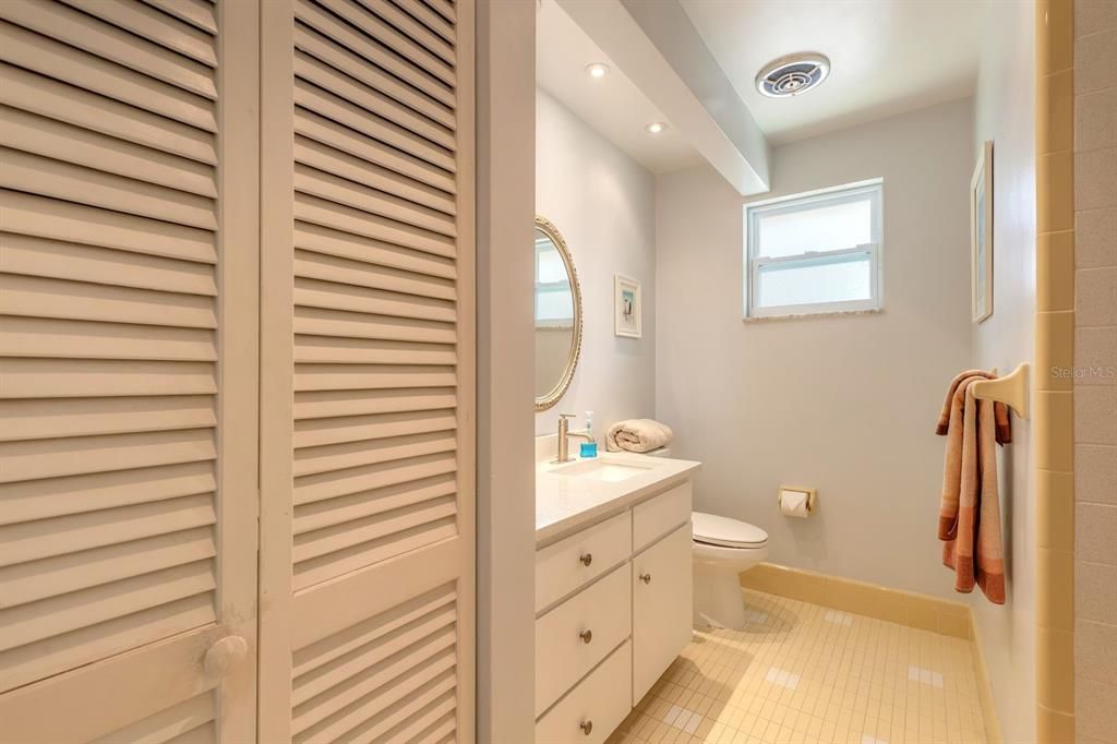 For Sale: $525,000 (2 beds, 2 baths, 1649 Square Feet)
