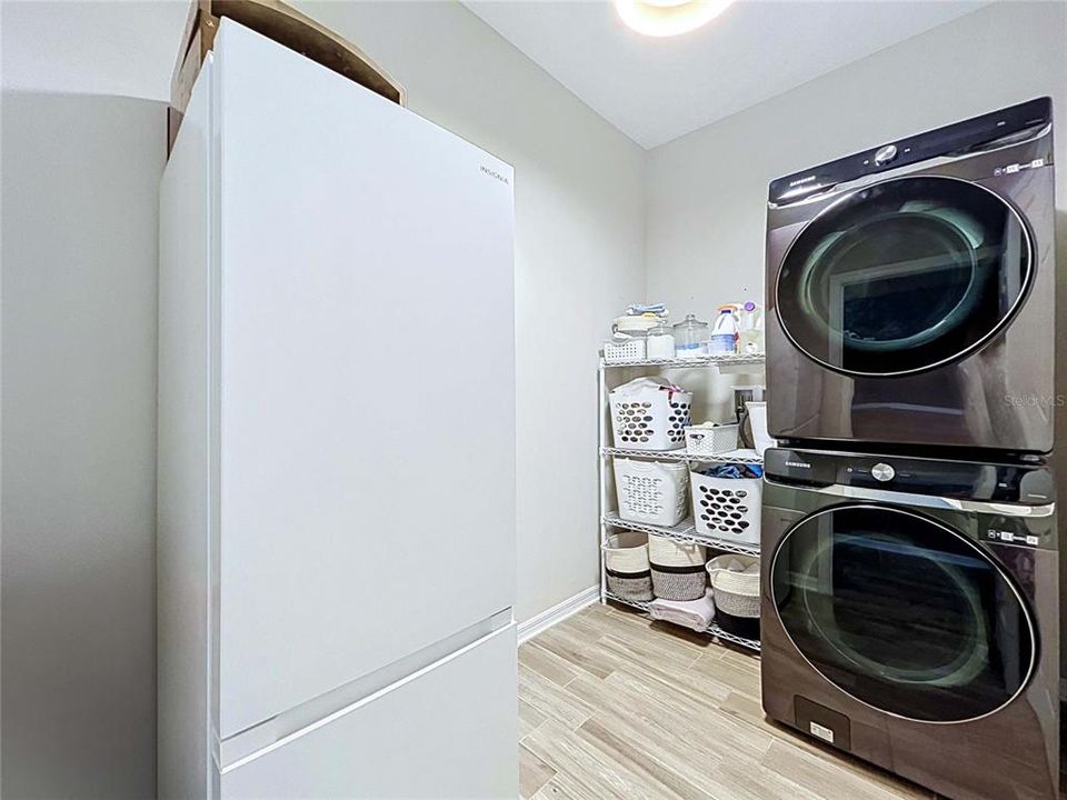На продажу: $547,900 (4 спален, 3 ванн, 2313 Квадратных фут)
