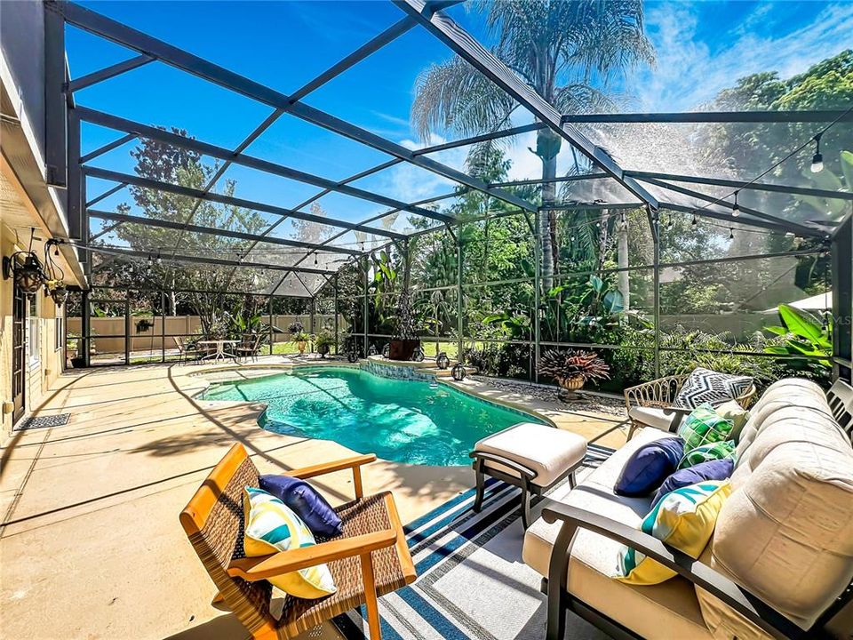 For Sale: $550,000 (3 beds, 2 baths, 1820 Square Feet)