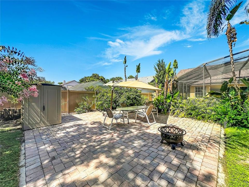 For Sale: $550,000 (3 beds, 2 baths, 1820 Square Feet)