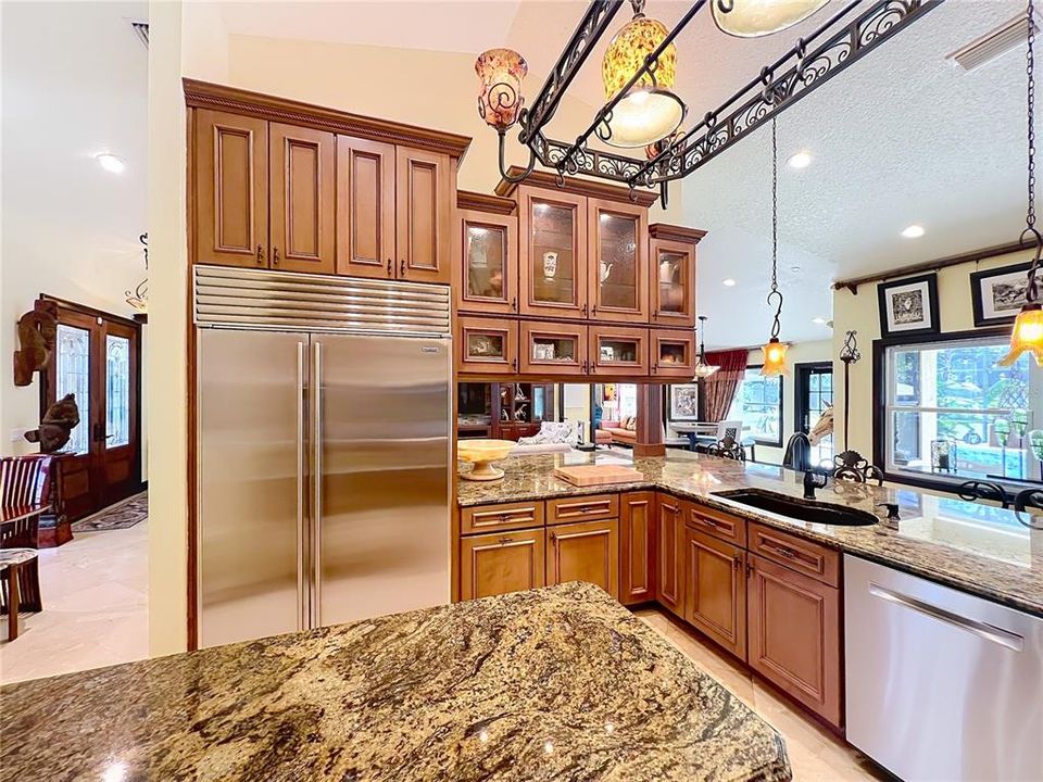 For Sale: $550,000 (3 beds, 2 baths, 1820 Square Feet)