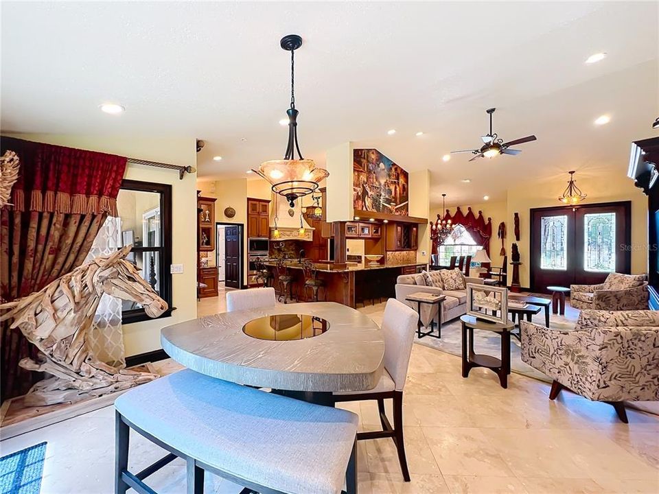 For Sale: $550,000 (3 beds, 2 baths, 1820 Square Feet)