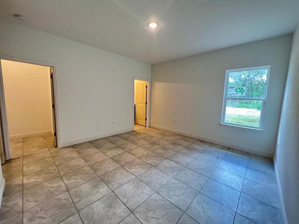 For Sale: $264,990 (4 beds, 2 baths, 1580 Square Feet)
