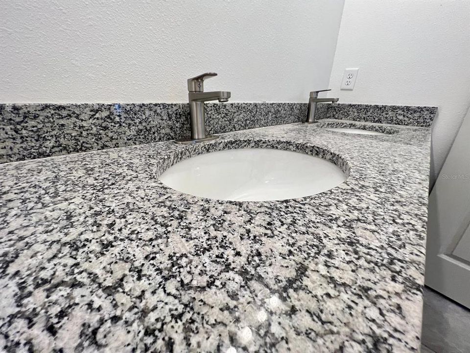 For Sale: $264,990 (4 beds, 2 baths, 1580 Square Feet)
