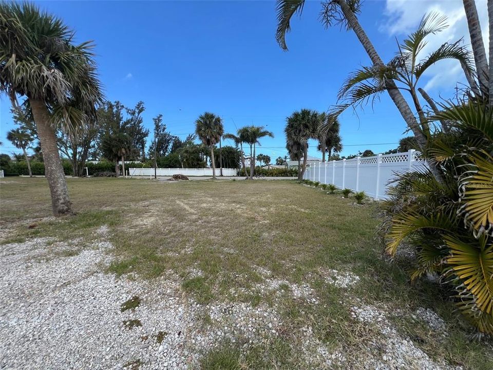 For Sale: $725,000 (0.16 acres)