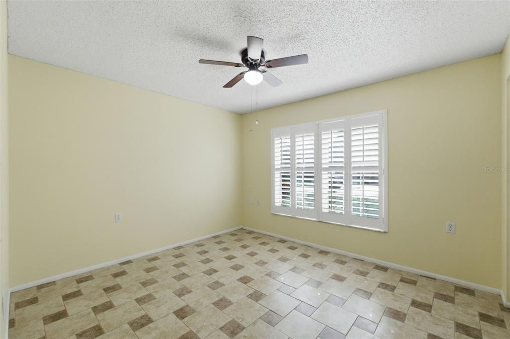 For Sale: $299,900 (2 beds, 2 baths, 1549 Square Feet)