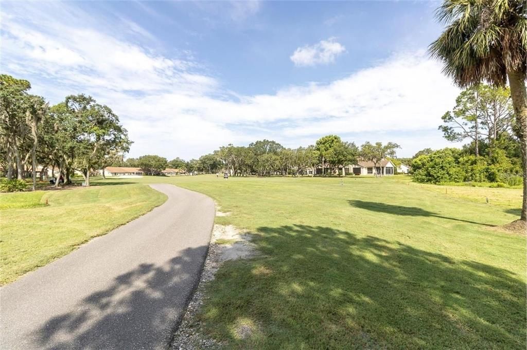 For Sale: $299,900 (2 beds, 2 baths, 1549 Square Feet)