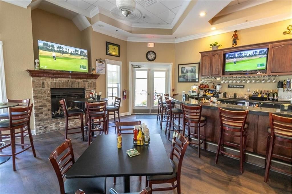 For Sale: $299,900 (2 beds, 2 baths, 1549 Square Feet)