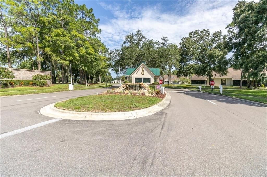 For Sale: $299,900 (2 beds, 2 baths, 1549 Square Feet)