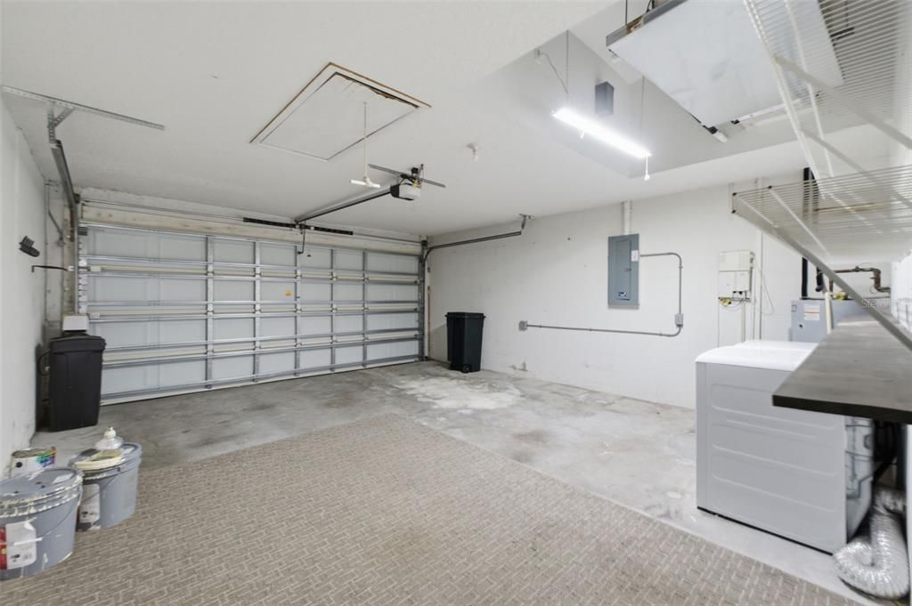 For Sale: $299,900 (2 beds, 2 baths, 1549 Square Feet)