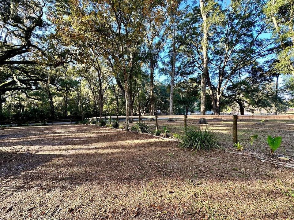 For Sale: $345,000 (4 beds, 2 baths, 1631 Square Feet)