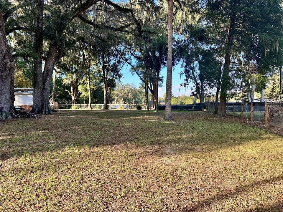 For Sale: $345,000 (4 beds, 2 baths, 1631 Square Feet)