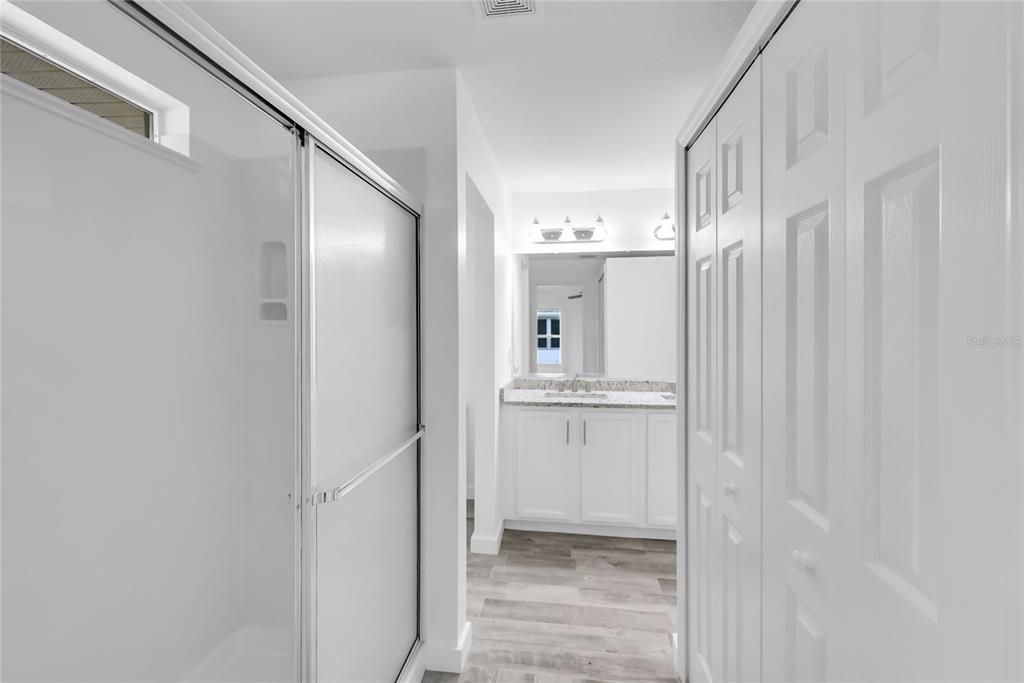 For Sale: $270,000 (2 beds, 2 baths, 1488 Square Feet)