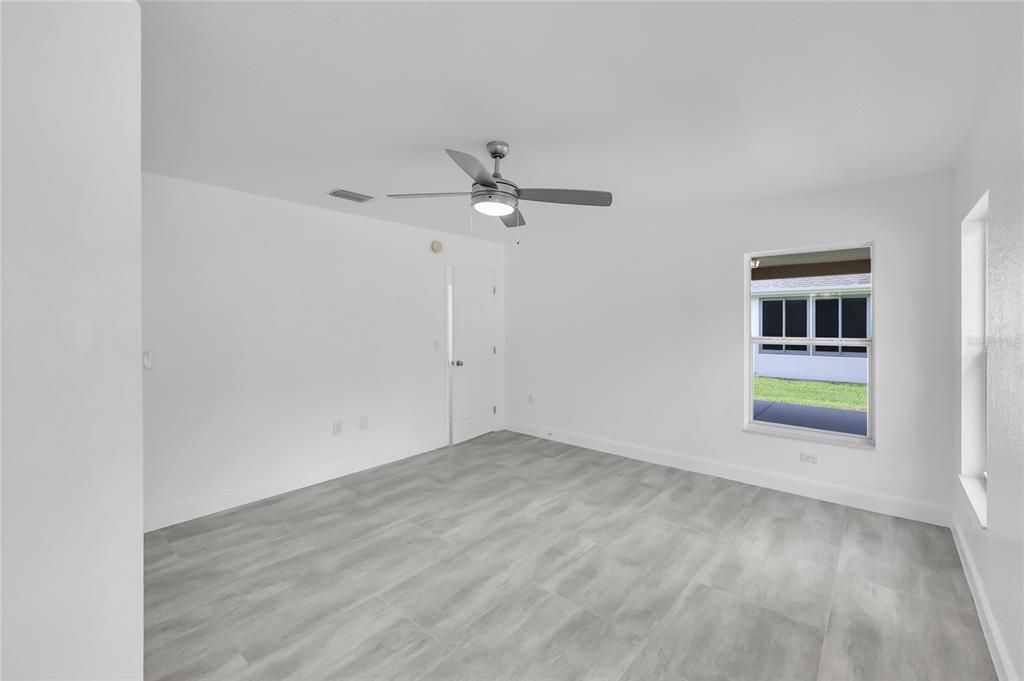 For Sale: $270,000 (2 beds, 2 baths, 1488 Square Feet)
