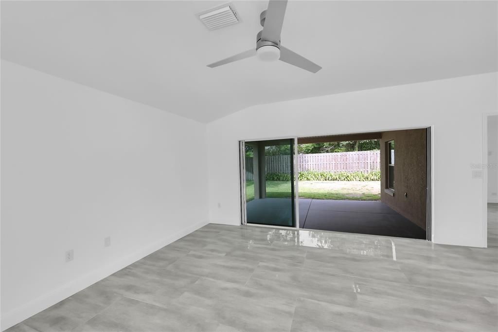 For Sale: $270,000 (2 beds, 2 baths, 1488 Square Feet)