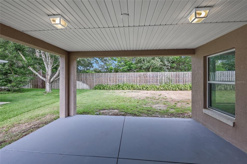 For Sale: $270,000 (2 beds, 2 baths, 1488 Square Feet)