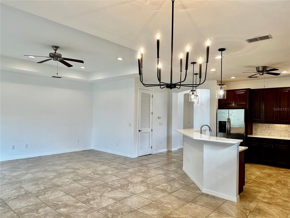For Rent: $3,600 (3 beds, 2 baths, 1990 Square Feet)