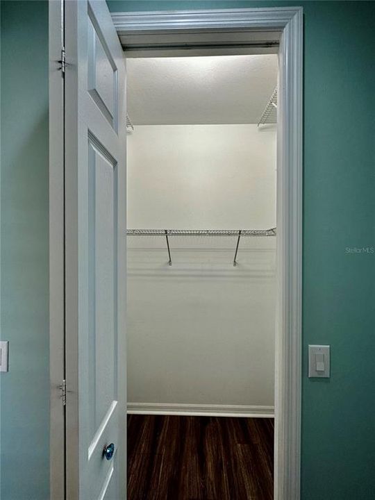 For Rent: $3,600 (3 beds, 2 baths, 1990 Square Feet)