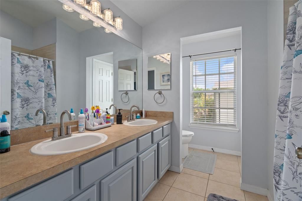 For Sale: $239,999 (3 beds, 2 baths, 1513 Square Feet)